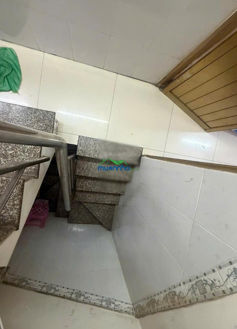Nhà hẻm ôtô lê quốc hưng q4 - 2,1x8m (3 lầu) 4tỷ250 - 4