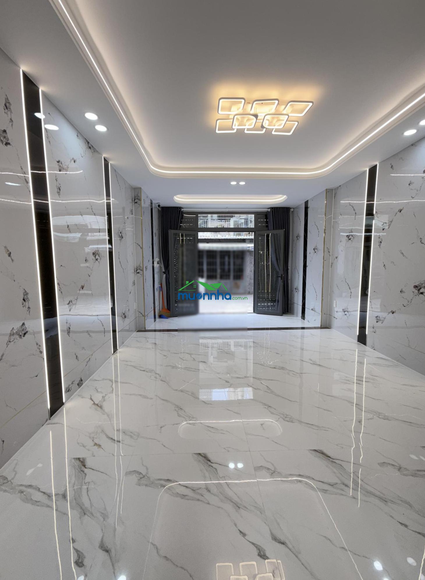 Nhà đẹp sát ngã tư ga - xây mới - đầu 6t - 4
