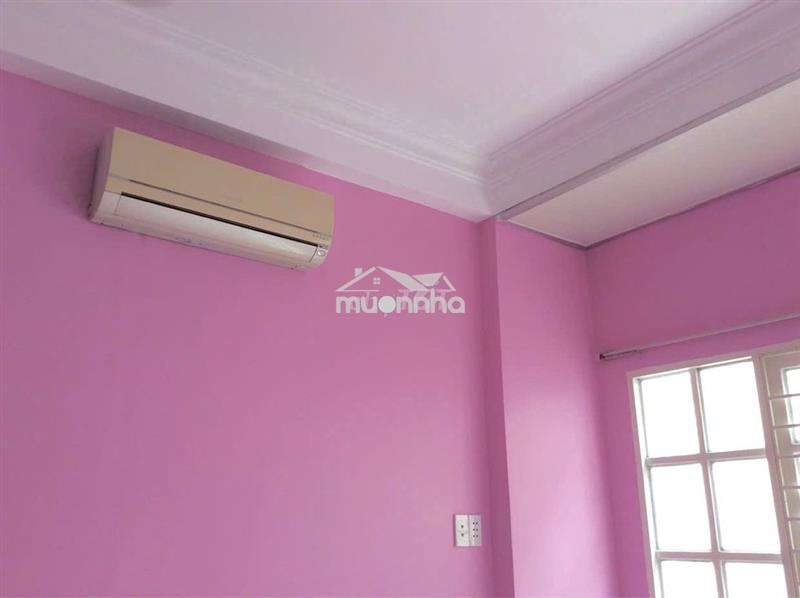 Còn 1 phòng cho nữ thuê. cửa sổ, toilet riêng, máy lạnh, 3,5tr tại q5