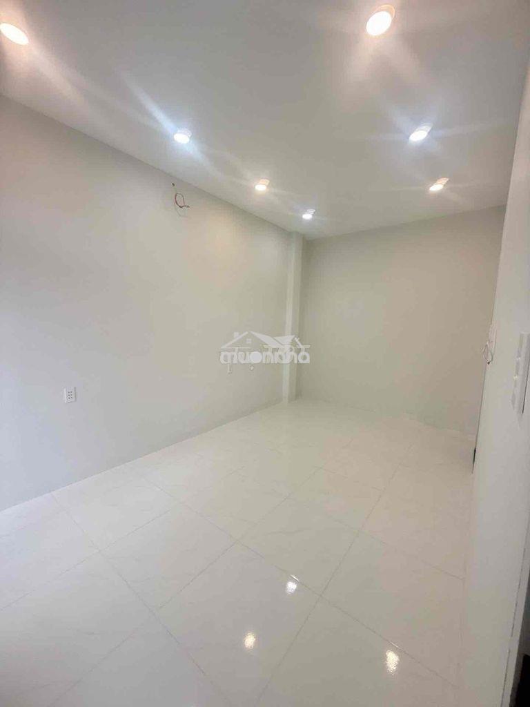 Nhà 3 tầng phú tho hoà tân phú giao thongthuan tiện - 4
