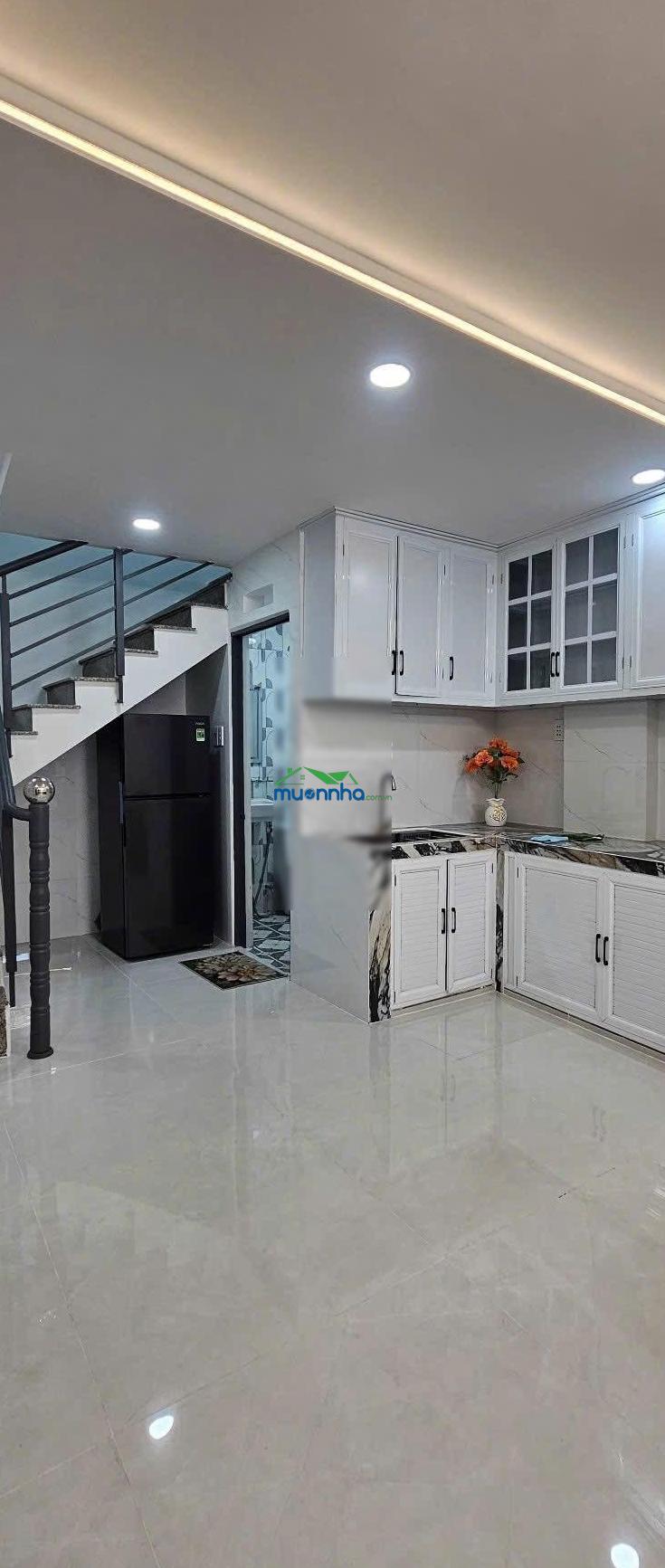 Nhà 1 trệt 1 lầu 2pn, 2wc 6x30m giá: 1 tỷ 2 đường nguyễn hữu trí - bình chánh - 4