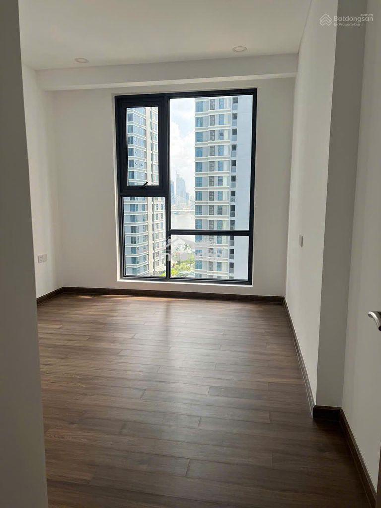 Cho thuê 2 phòng ngủ, lầu cao,nội thất cơ bản giá 15.5 triệu/tháng