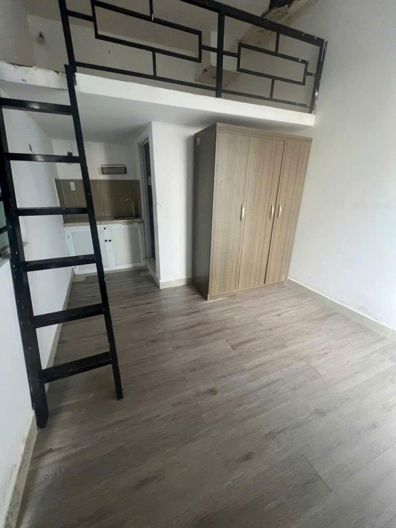 Phòng trọ có gác lửng, máy lạnh, giờ giấc tự do - 3
