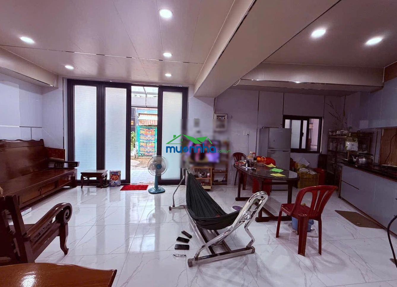 Tân hòa đông - 69m2, hxh 8m, 4 tầng - 3pn - ngang 8m - nhỉnh hơn 4 tỷ thương lượng chính chủ - 3