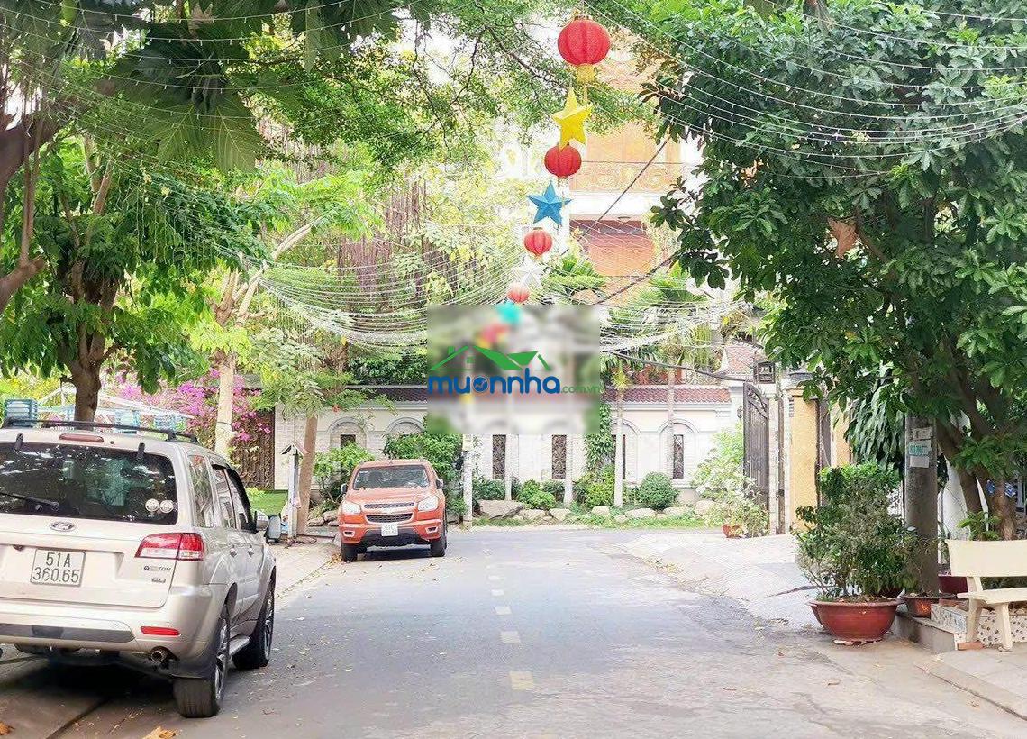 Bán nhà c4 tiện xây mới hxt 8m phạm văn bạch p12 gv.dt:5x20m.gía:11.5 tỷ tl.lh 0855*400*684 hương