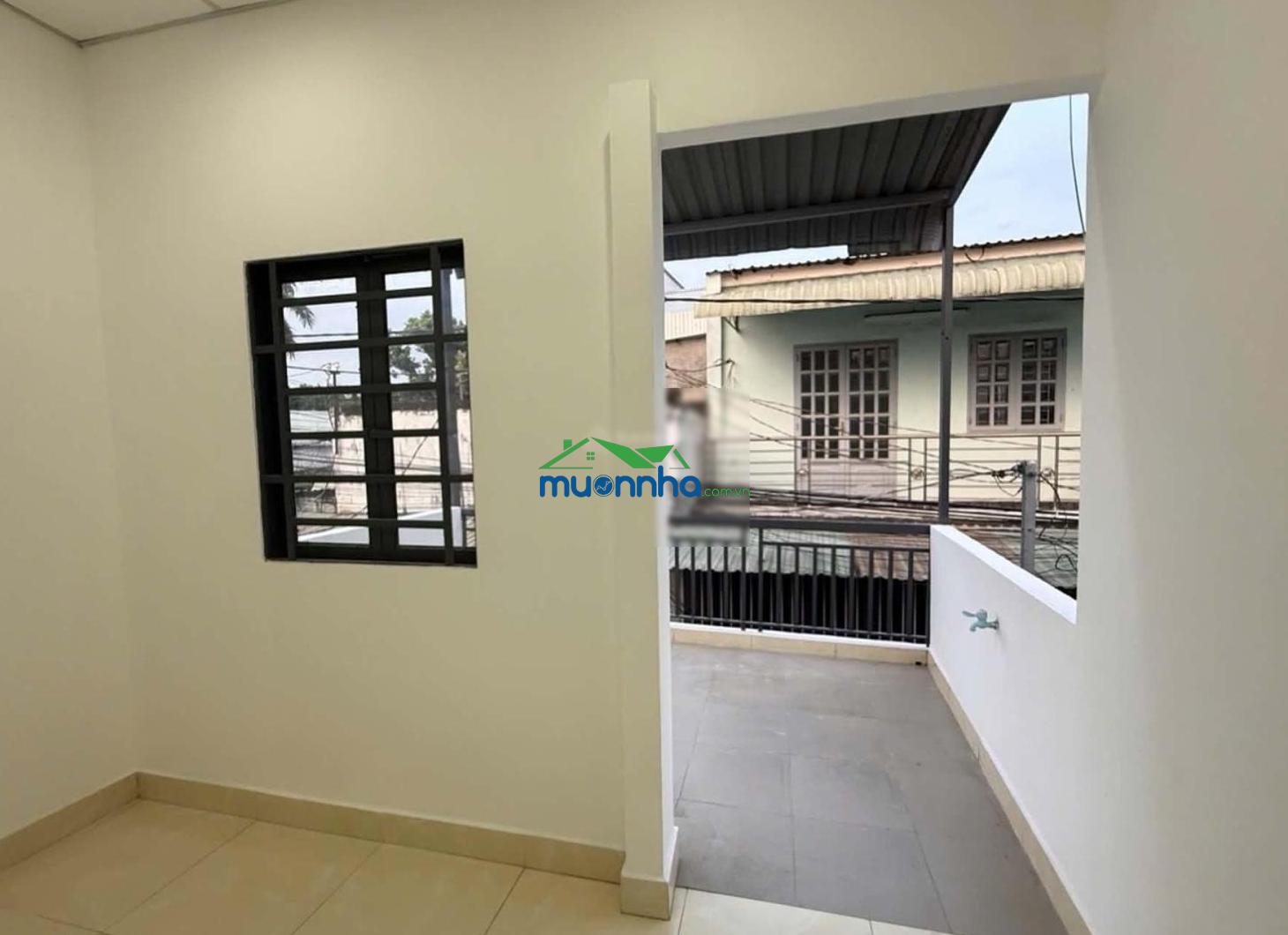 Bán nhà đối diện vincom lê văn việt chỉ cách ngã 4 thủ đức 200m hẻm ô tô 4m chỉ hơn 4 tỷ