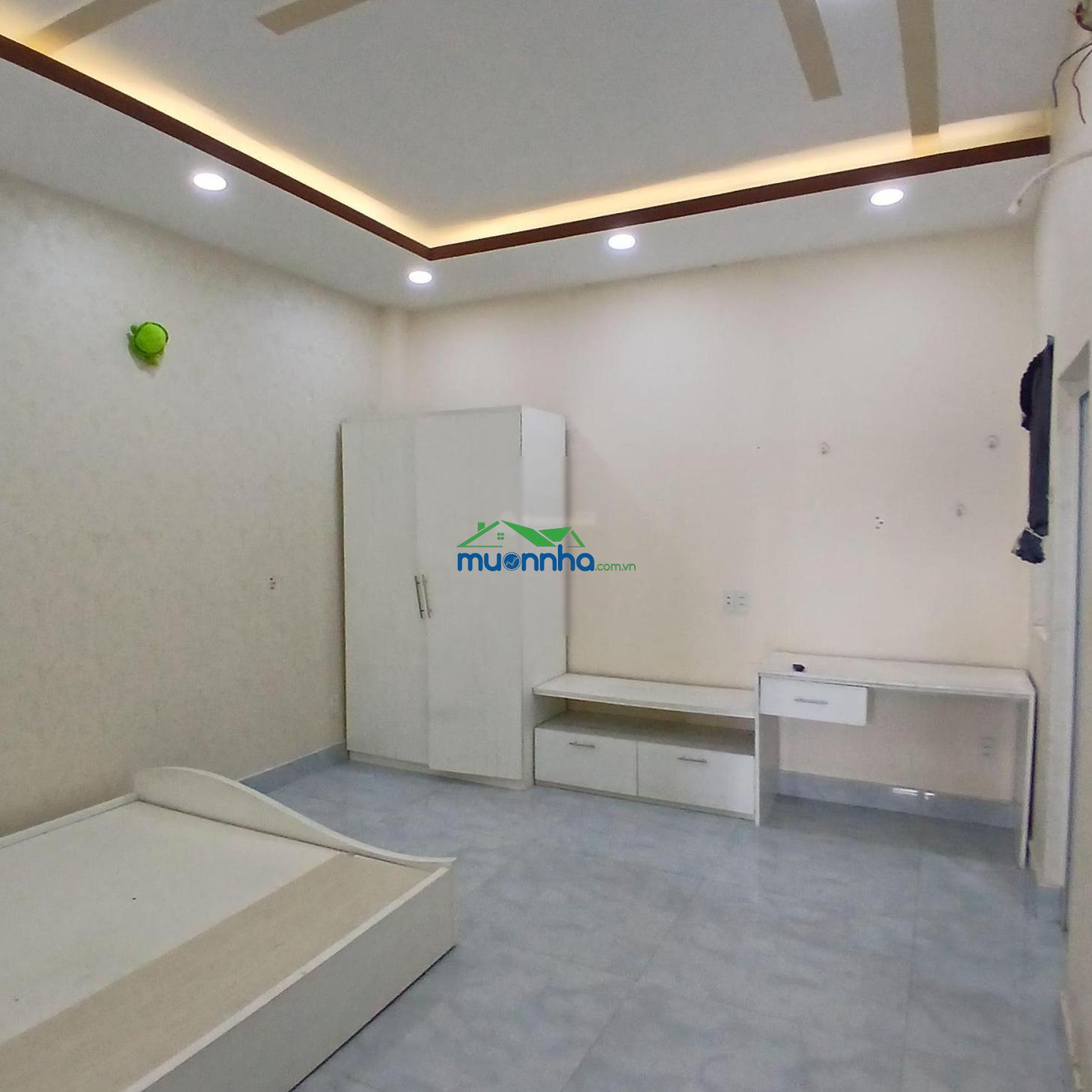 8 tỷ 800 thương lượng, nhà 4 tầng, diện tích: 5,1 x 15,3m