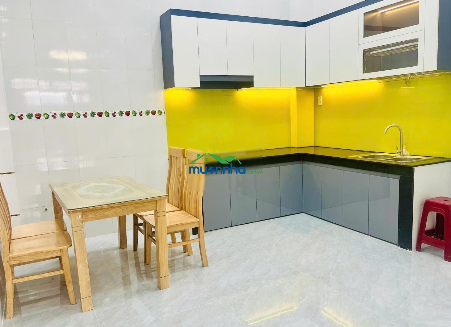 Kẹt tiền giảm sâu, bán nhà đúc 4 tầng, 4 phòng ngủ, sổ hồng riêng (4mx14m), giáp khu tên lửa - 6 tỷ - 3