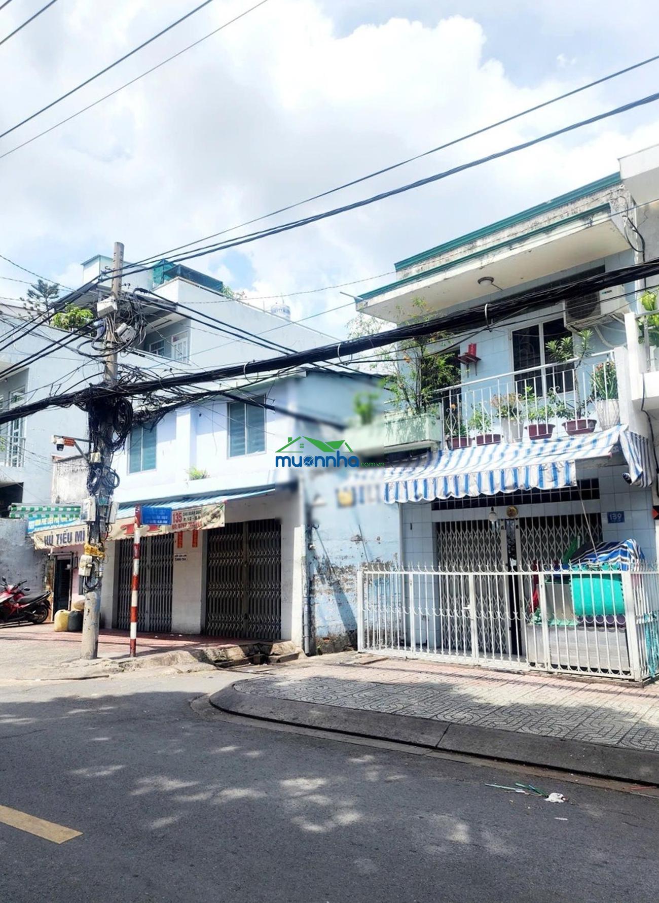 Bán nhà sát cầu chà và quận 8. dt: 67m2 - ngang 5,8m - 4 pn. nhỉnh 5 tỷ - 3