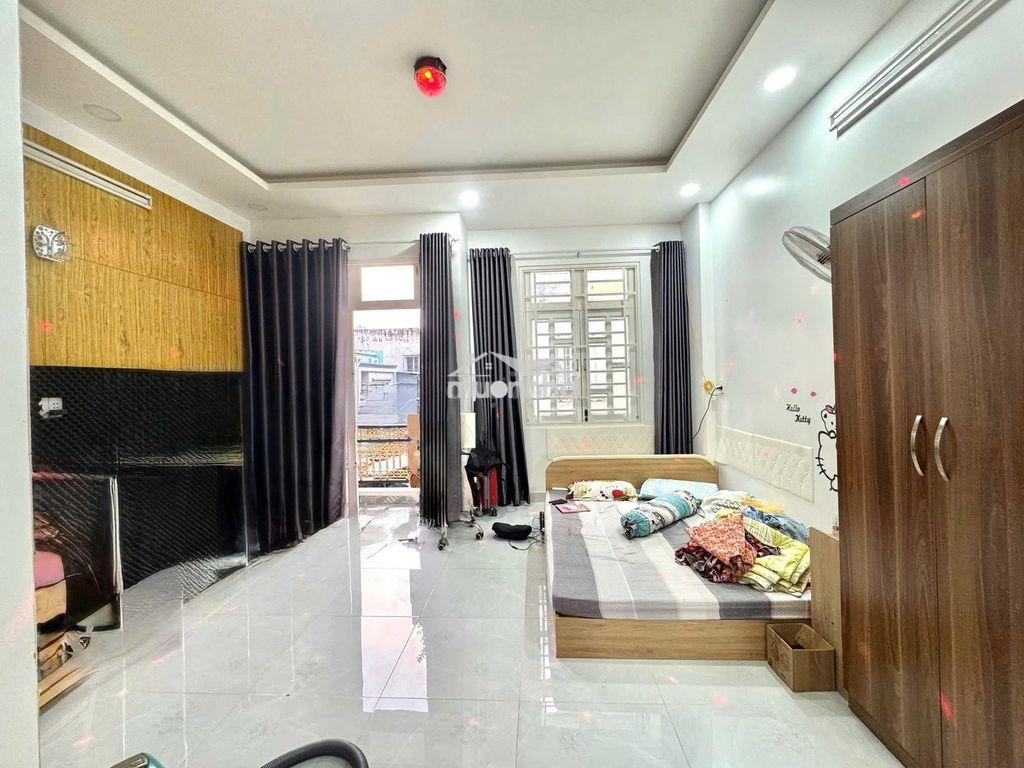 Chính chủ kẹt tiền bán gấp nhà quận 7 - 4,8x12m, 2 lầu chỉ 6 tỷ sh - 4