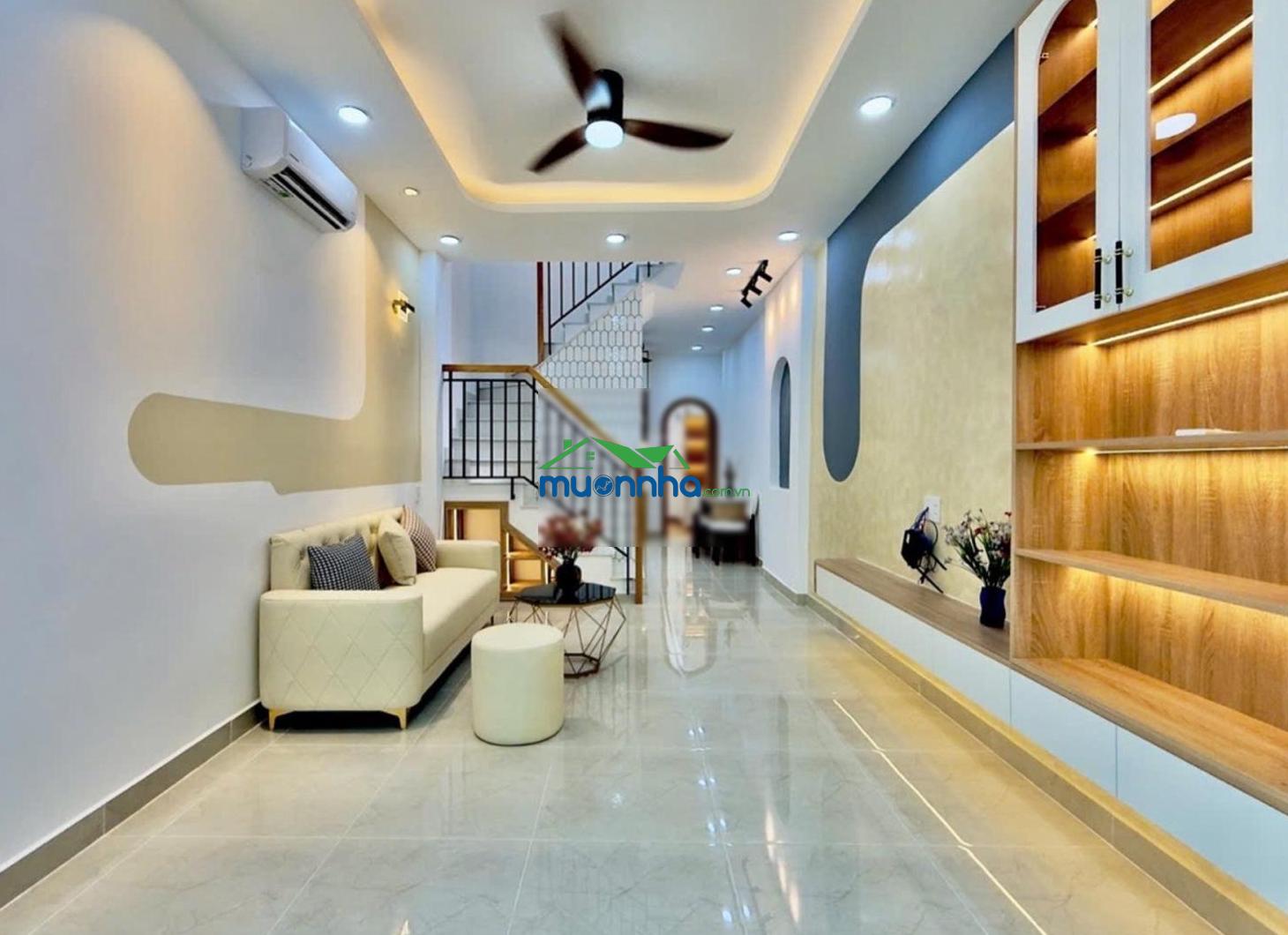 Xe hơi đỗ cửa, gần khu phan xích long, phú nhuận: 40m2 - 5 tầng - 6pn. giá 8 tỷ nhỉnh