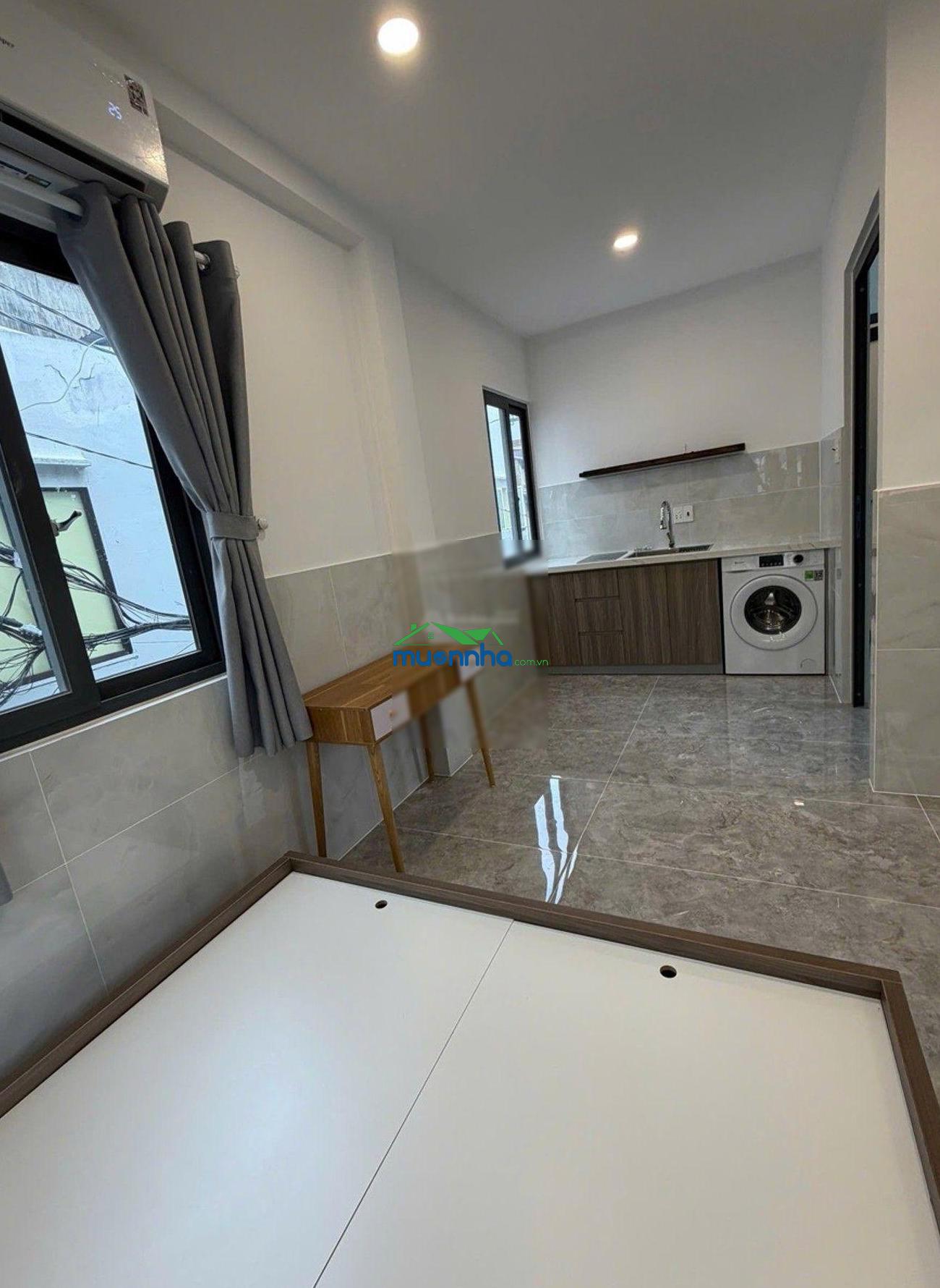 Nhà mặt tiền lê hồng phong - quận 5 chỉ 8 tỷ - (4,3 x 11m) - 2 tầng - 2pn lớn, sổ nở hậu tài lộc - 3