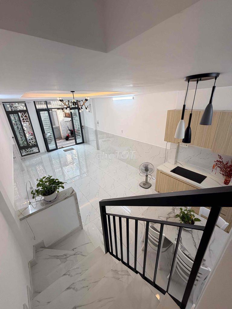 Nhà 2 tầng (btct)có 3 phòng-cách hẻm xe tải 10m - 4