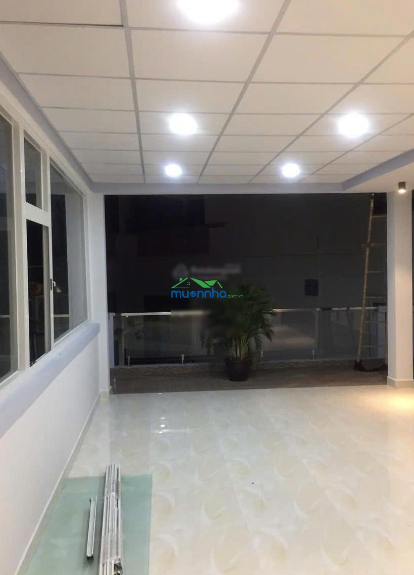 Bán gấp nhà 2mt, ngang lớn 5m, chỉ 10m ra mt trần phú, q5 - 7pn. thu 400tr/năm. chỉ 9.x tỷ. tl - 3