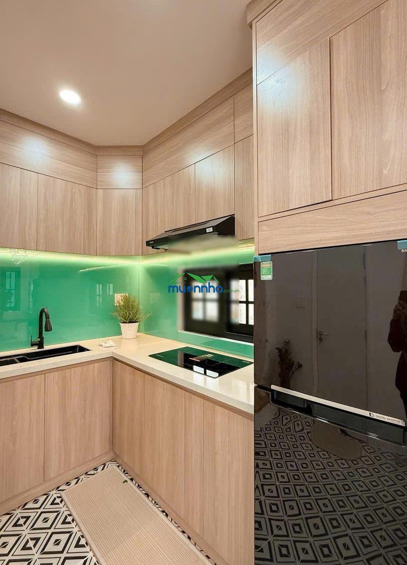 Chdv đ. nguyễn văn nghi p. hạnh thông 82m2 xd 5 tấm giá 9,6 tỷ cho thuê 70tr/ tháng