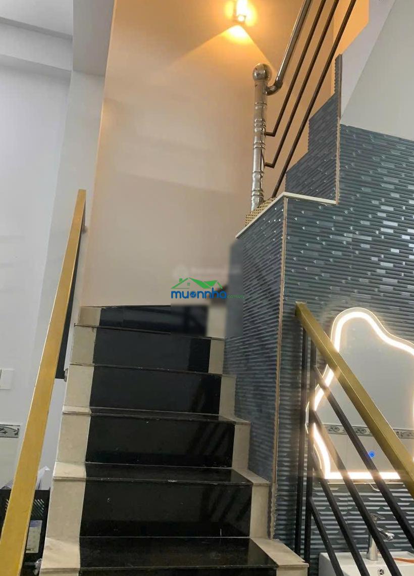 Bán nhà dương bá trạc hxh quận 8 sát him lam q7. dt: 43m2 - 2 tầng - 4pn. nhỉnh 6 tỷ - 3