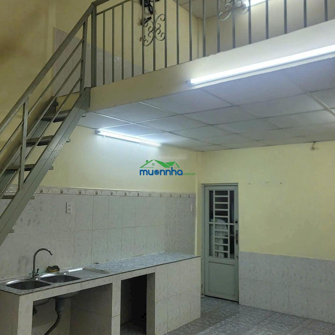Cách 1 căn là ra mặt tiền thạch lam, 67m2 vuông vức, dòng tiền 240tr/tháng, nhỉnh 6 tỷ xíu - 2