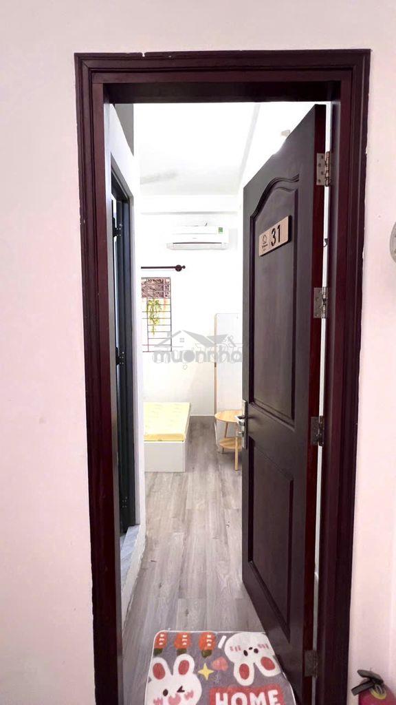 4tr2 ngay trung tâm có cửa sổ, đối diện chợ vườn chuối. 1/8 có thể vào