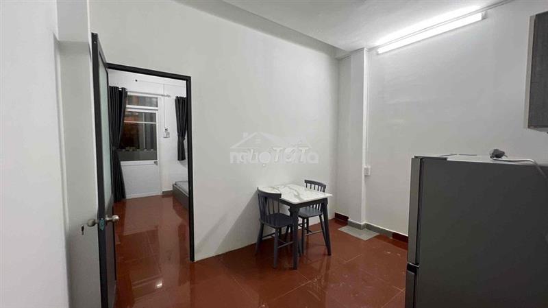 Cho thuê căn hộ 1pn tách bếp ban công giặt riêng full nt trần phú q5