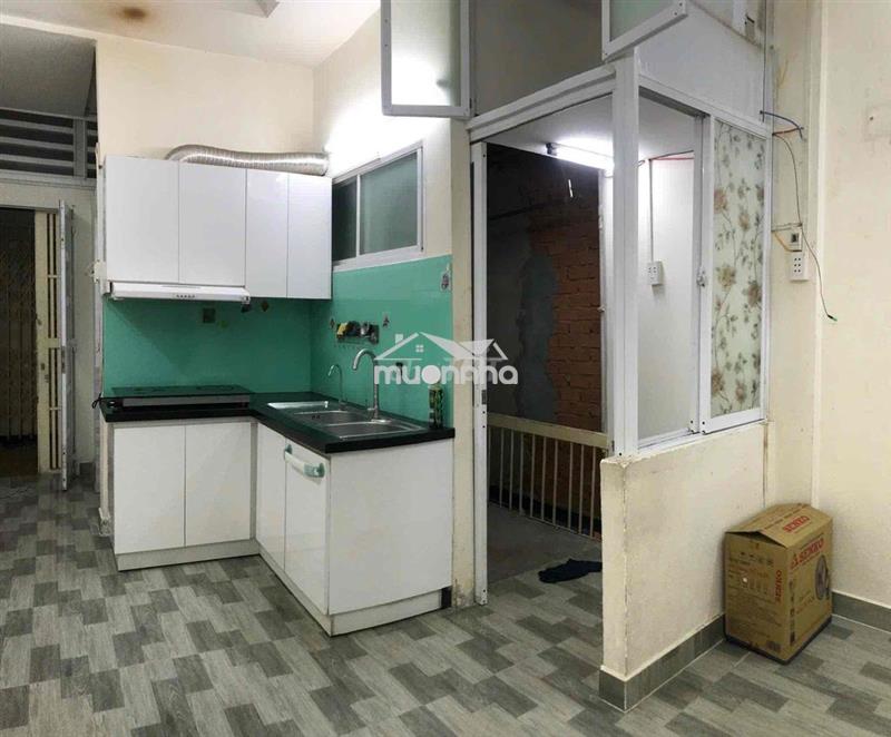 Cho thuê chung cư thang bộ lầu 2, đường bàu cát 7, 32m2