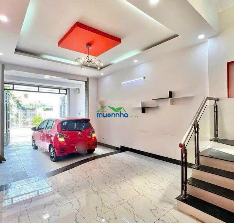 Chủ cần bán gấp, xây ở được 3 năm - 2