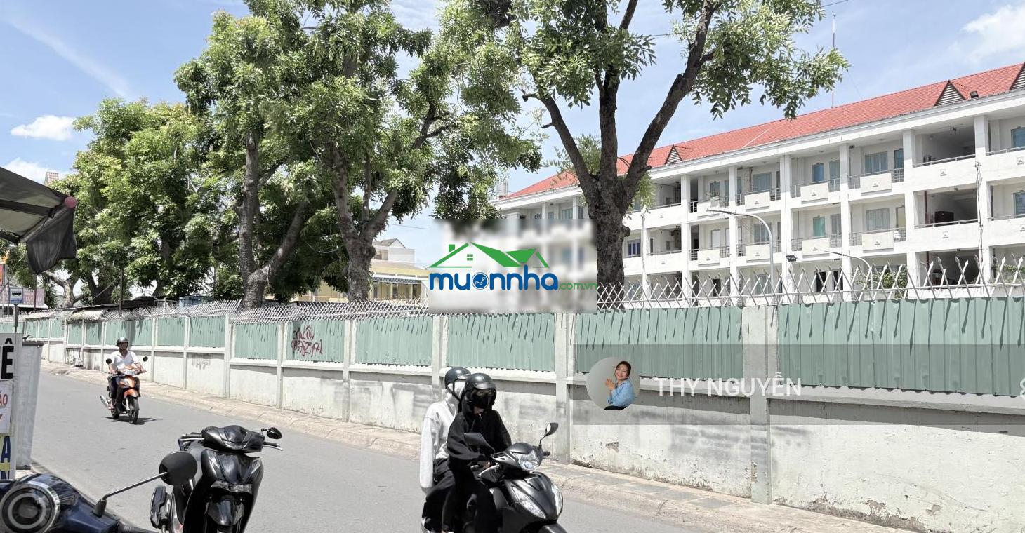 Nhà 3 tầng đẹp kiên cố - hxh 7m - sát đặng văn bi - 3phút ra ga metro - hoàn công đủ - dân trí cao - 4