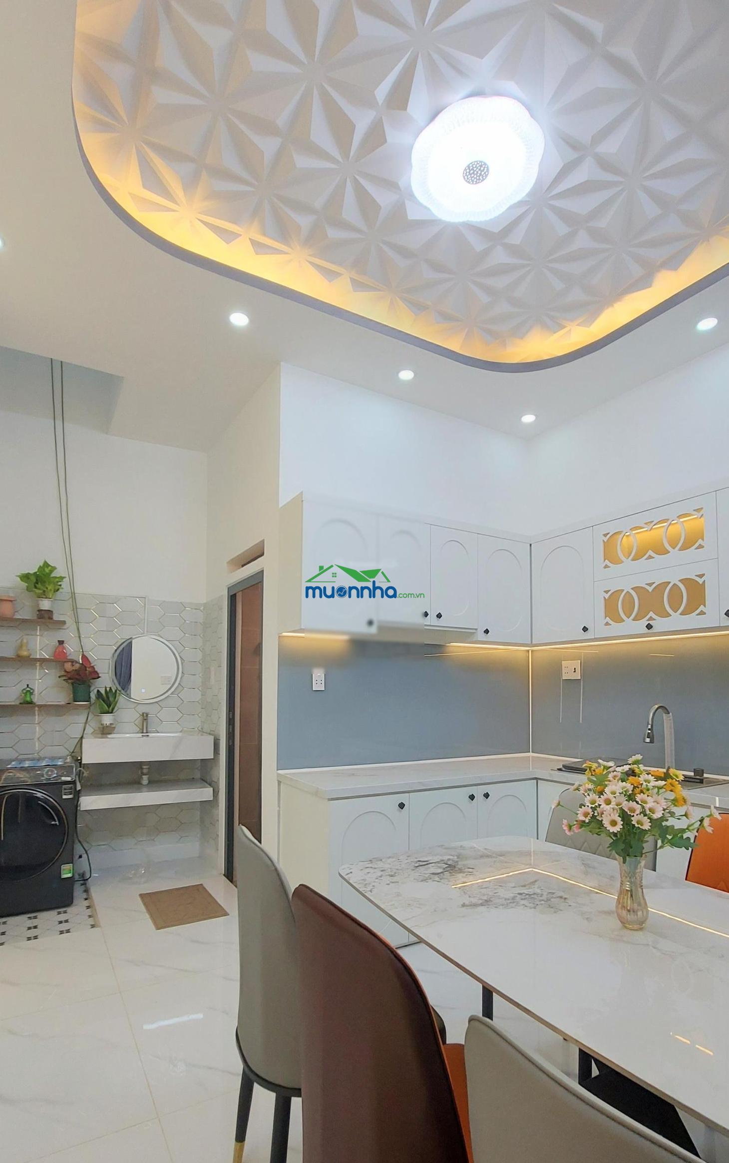 Nhà đẹp ngay cầu vượt nguyễn khoái, dtcn 50m2, pn master full nội thất, nhỉnh 6 tỷ