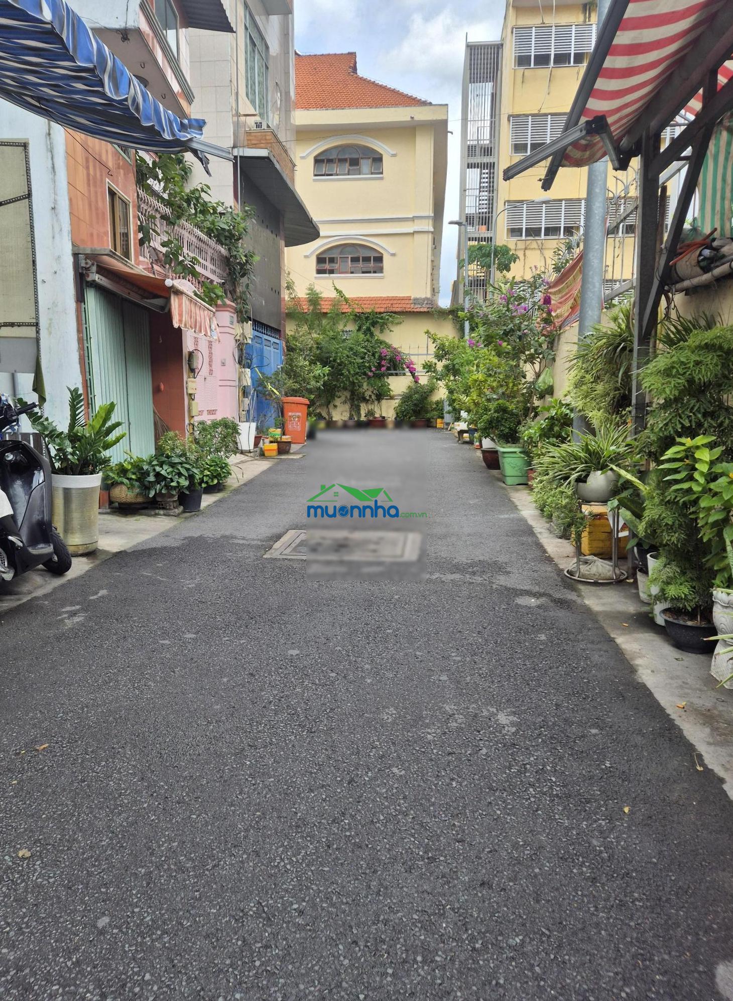 Nhà 8x19m trần bình trọng q5 - 2 lầu đẹp - giá 28 tỷ - 0906 366 ***