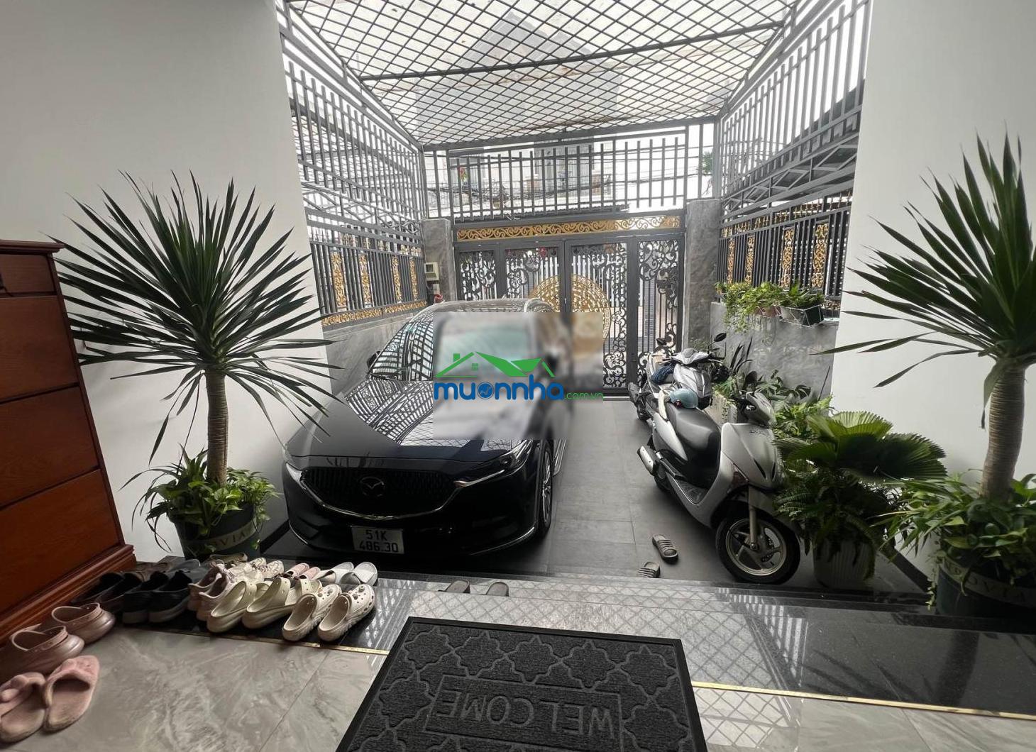 Bán nhà vip - xe hơi đậu cửa - kdc hồng long - sát trường đại học - 1 trệt 1 lầu - 2