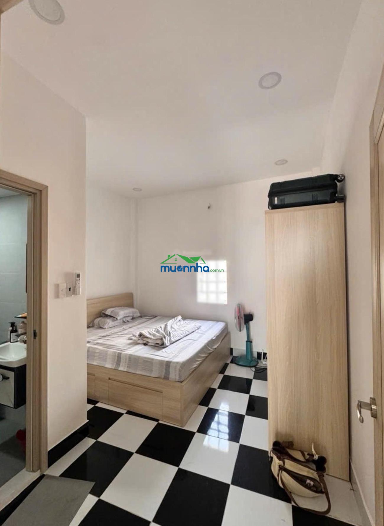 Chủ cần bán gấp nhà 3 tầng - hẻm ô tô sổ hồng riêng - chỉ nhỉnh 5,3 tỷ - 4