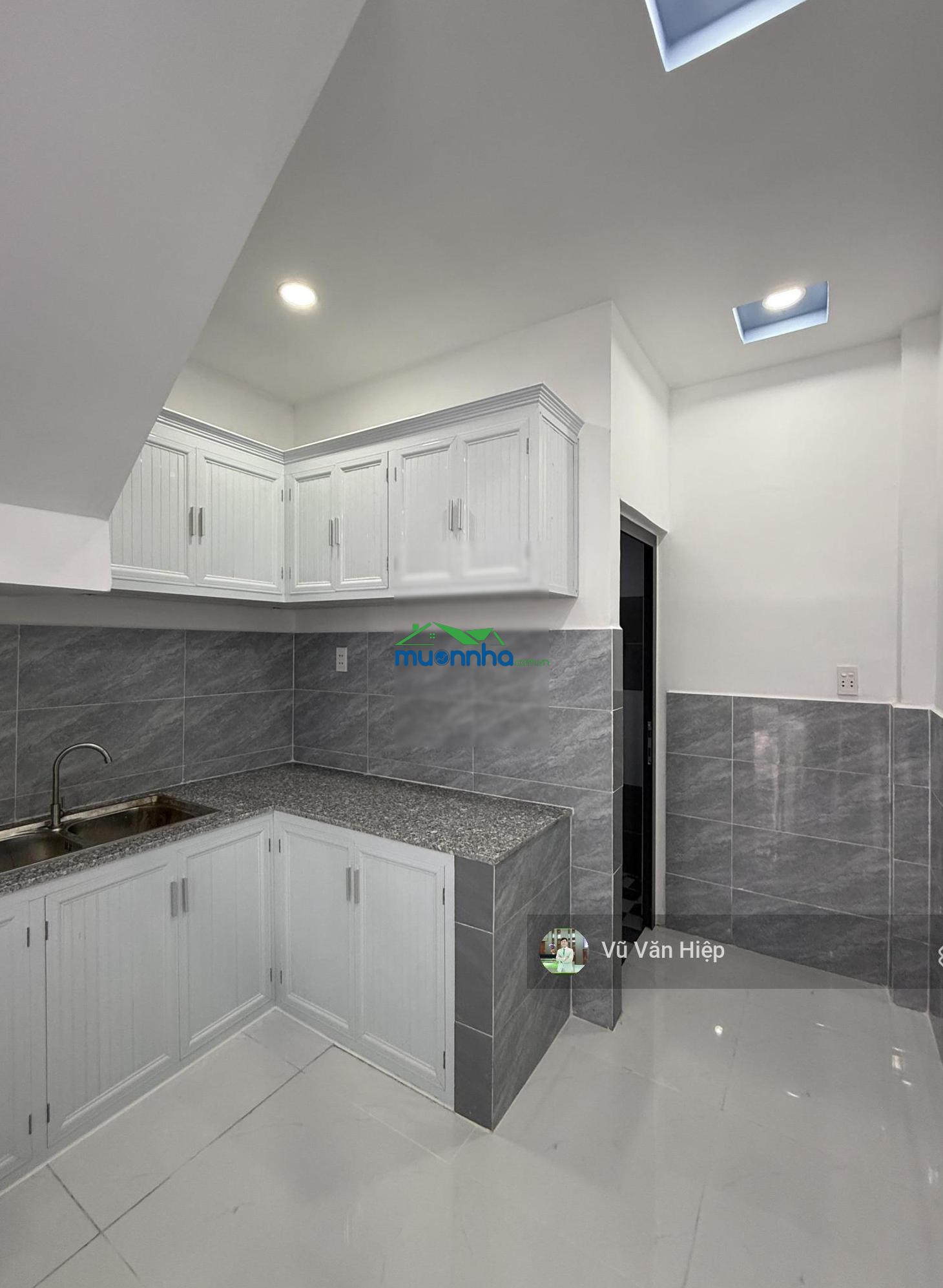 Nhà 3 tầng 3pn 4wc ngay chợ minh phụng quận 6 bán nhanh hơn 4 tỷ. lh 0968 888 *** hiệp