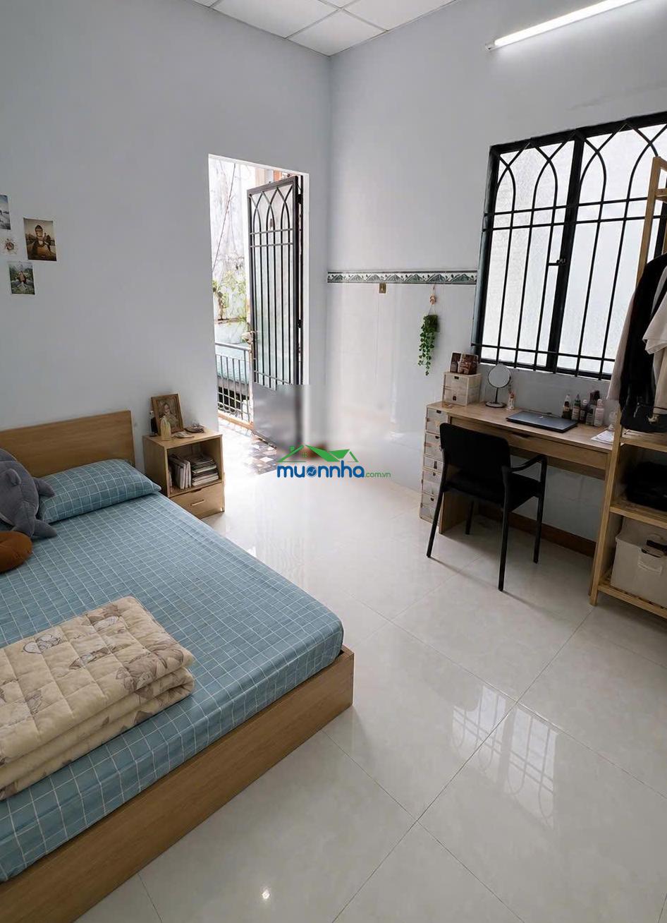 Giá 4,7 tỷ, khánh hội, quận 4, 2 tầng, 45m (3.3 x 13m nở hậu 4.2m), hẻm rộng cách mặt tiền 10m - 3