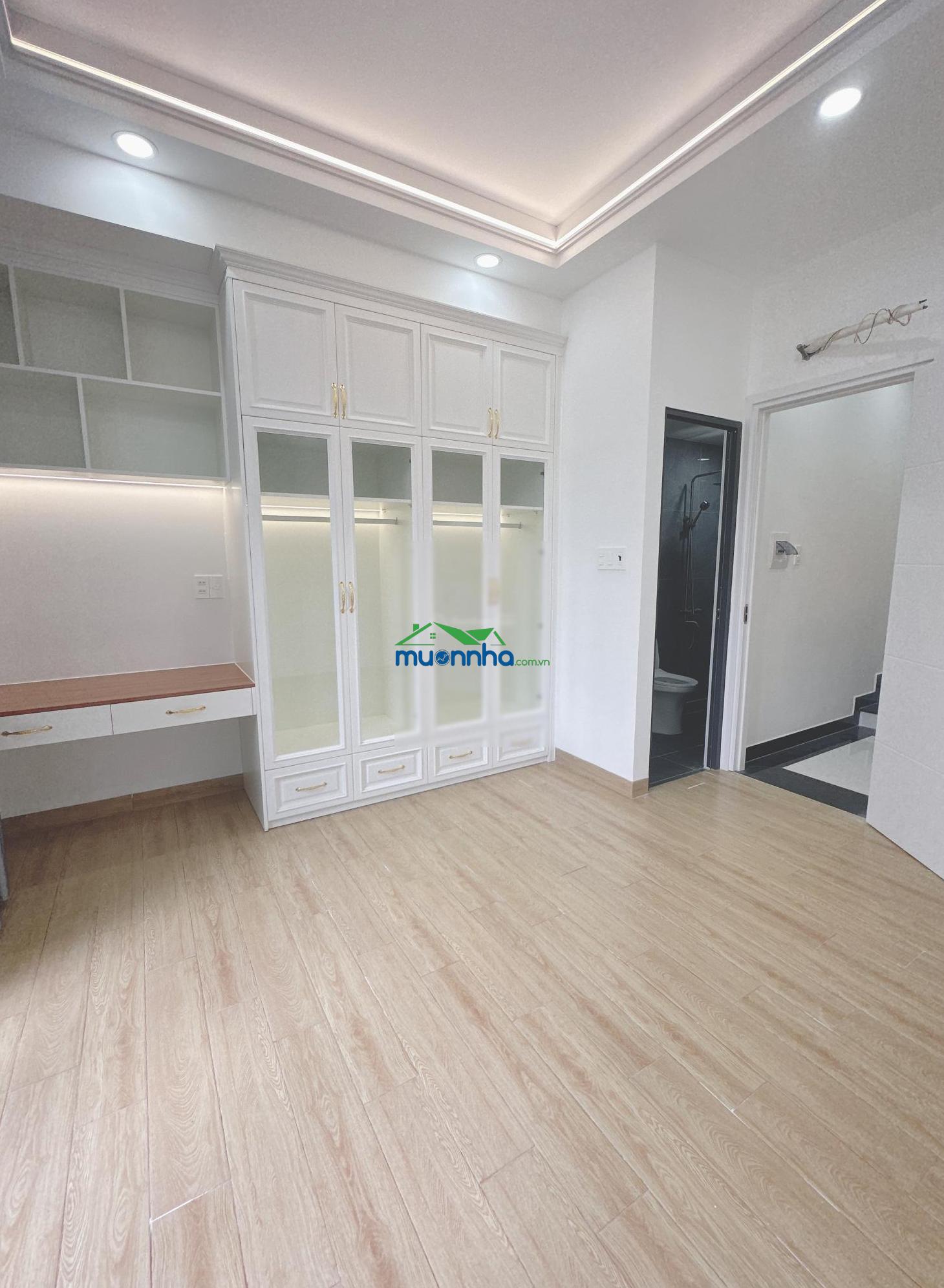 Chỉ cách vạn phúc city vài bước chân căn nhà 5 tầng đang tạo dòng tiền 25 triệu/tháng