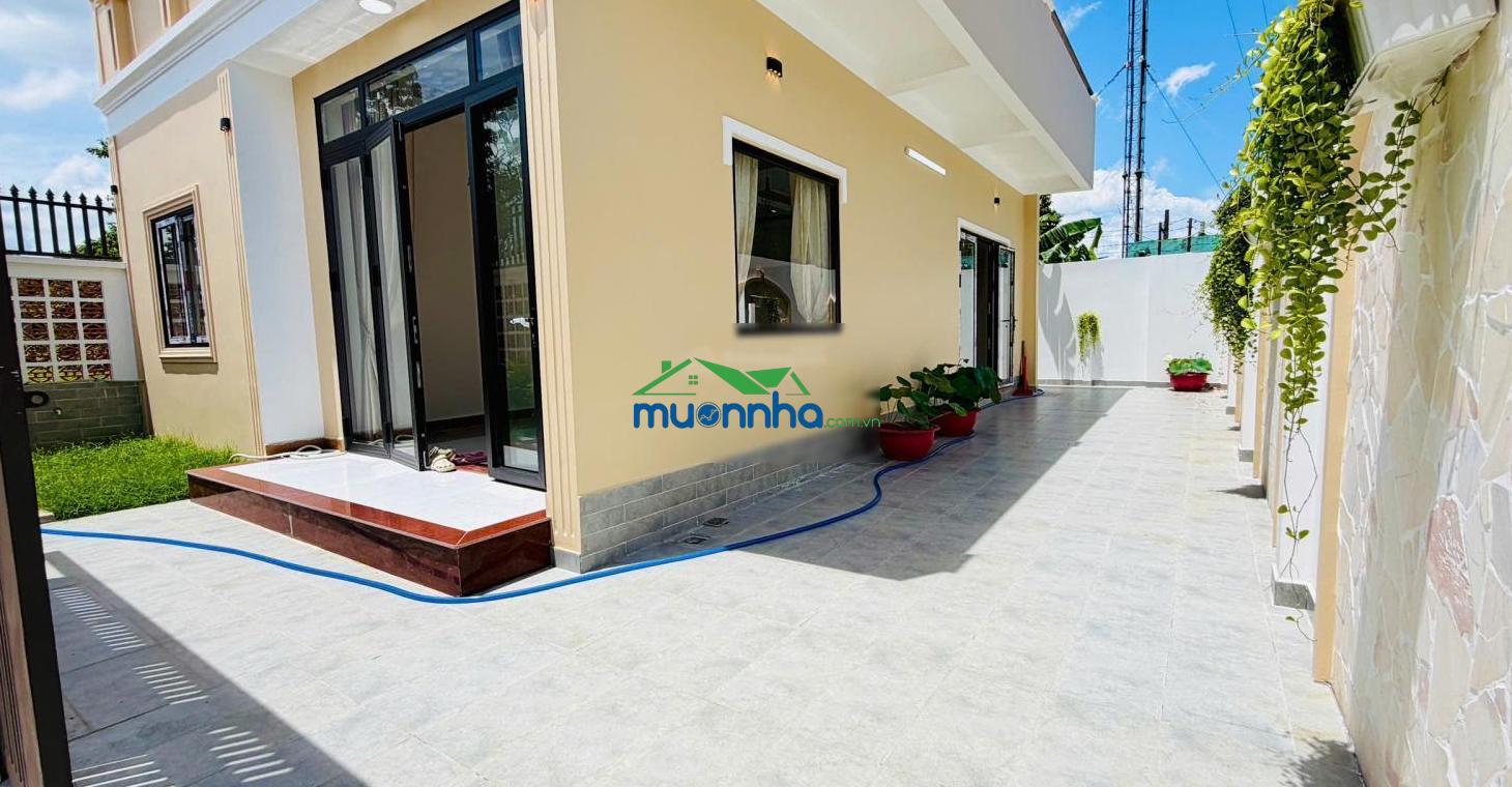Nhà đẹp hóc môn ngang 10m siêu thoáng, sân vườn rộng - 3