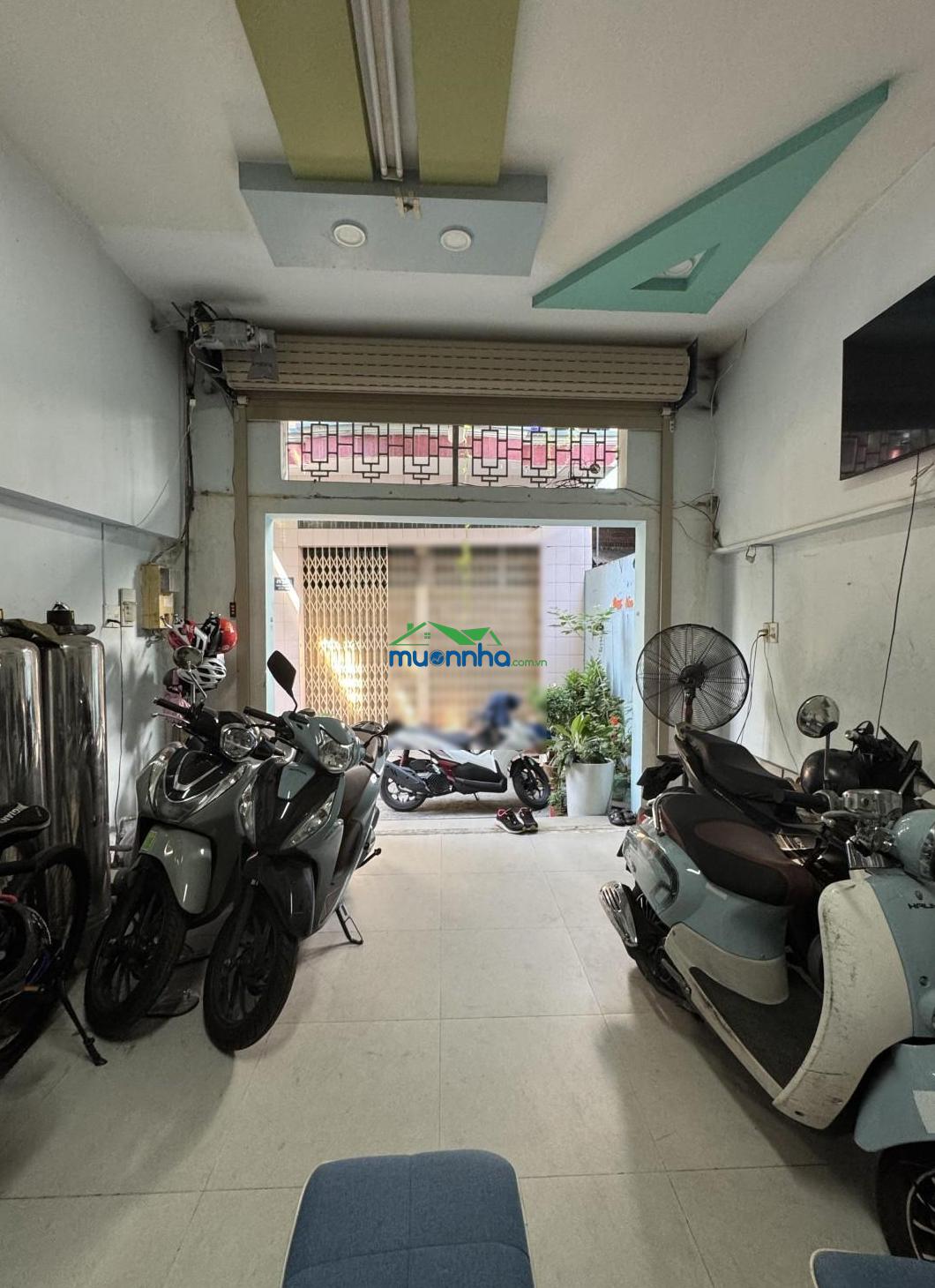Giảm 350 triệu! nhà 3 tầng 64m² trịnh đình trọng, hẻm 4m, sổ chuẩn, chỉ 6 tỷ cực hiếm