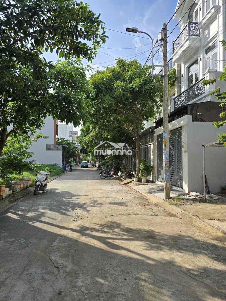 Nhà 4 tầng hẻm 1502 bên hong chợ long trường(có % cho a/e mô giới) - 2