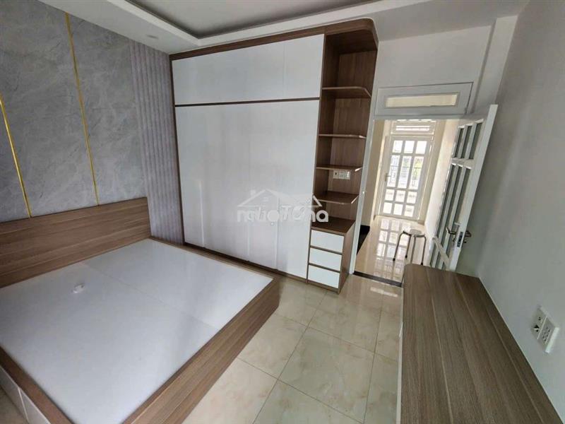 Nhà lê đức thọ, đường số 27, p6. gv. 3pn 3wc sân xe. gần chợ an nhơn
