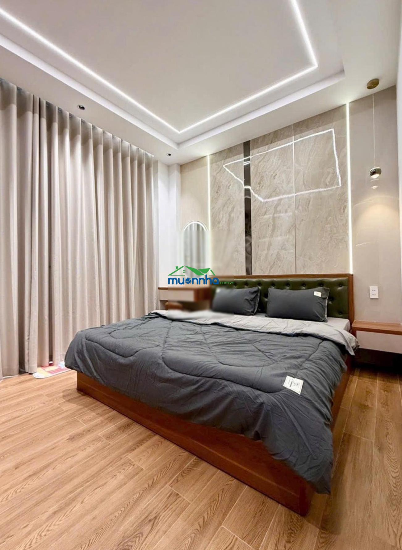(Q. phú nhuận) - huỳnh văn bánh - 60m2 - ngang khủng - 4 tầng - thang máy - full nội thất cao cấp.