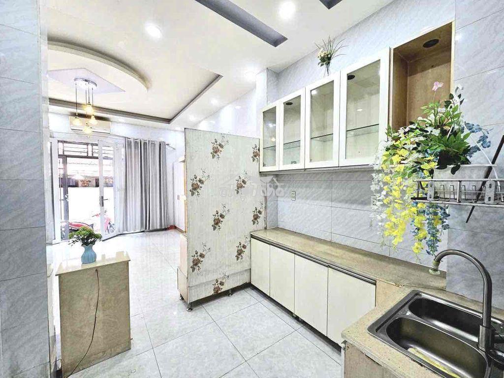 📍4tỷ790 tl - bùi minh trực p6 q8 - dt: 5,1m x 9,6m - kết cấu: trệt, - 3