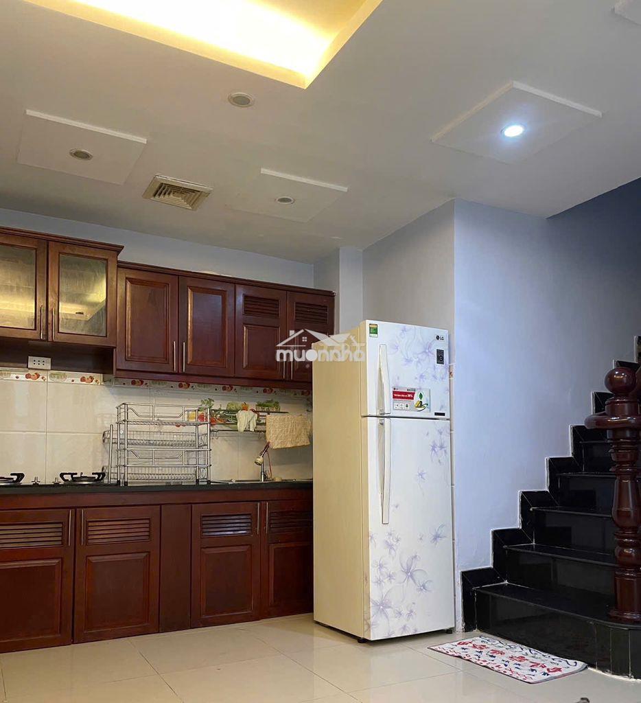 🔥 Sốc! nhà 3 tầng sát mặt tiền lê thị riêng - q1 - chỉ 14tr! 🔥 - 3