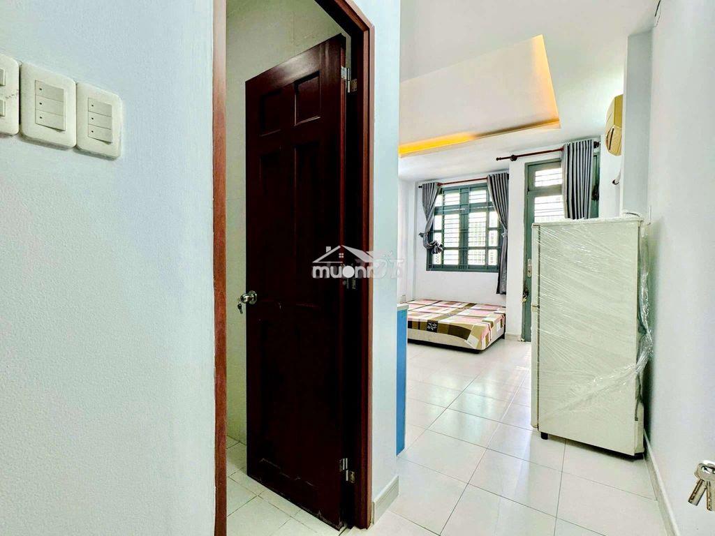 Chỉ 4tr5 có phòng ban công gần cầu nguyễn văn cừ tiện ra q5 - 3