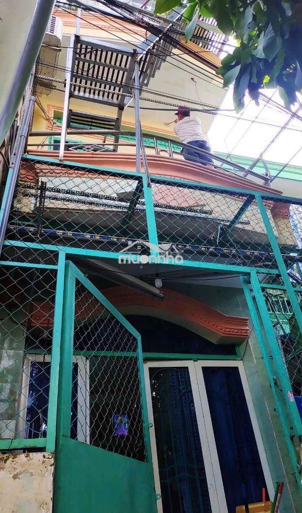 Nhà  giá tốt  sổ hồng riêng  . p 15 q. 8 - 2