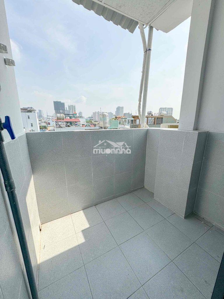 Studio ban công riêng thoáng mát view cực chill
