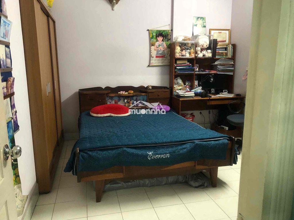 Chung cư quận 8, thang bộ tầng rộng rãi mát, gần 76 m2 có 3 ban công - 4