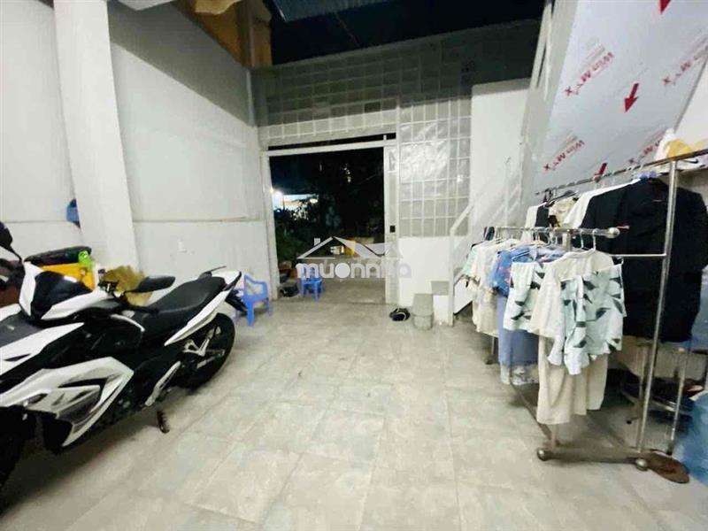 Bán nhà chính chủ, hẻm lớn xe tải