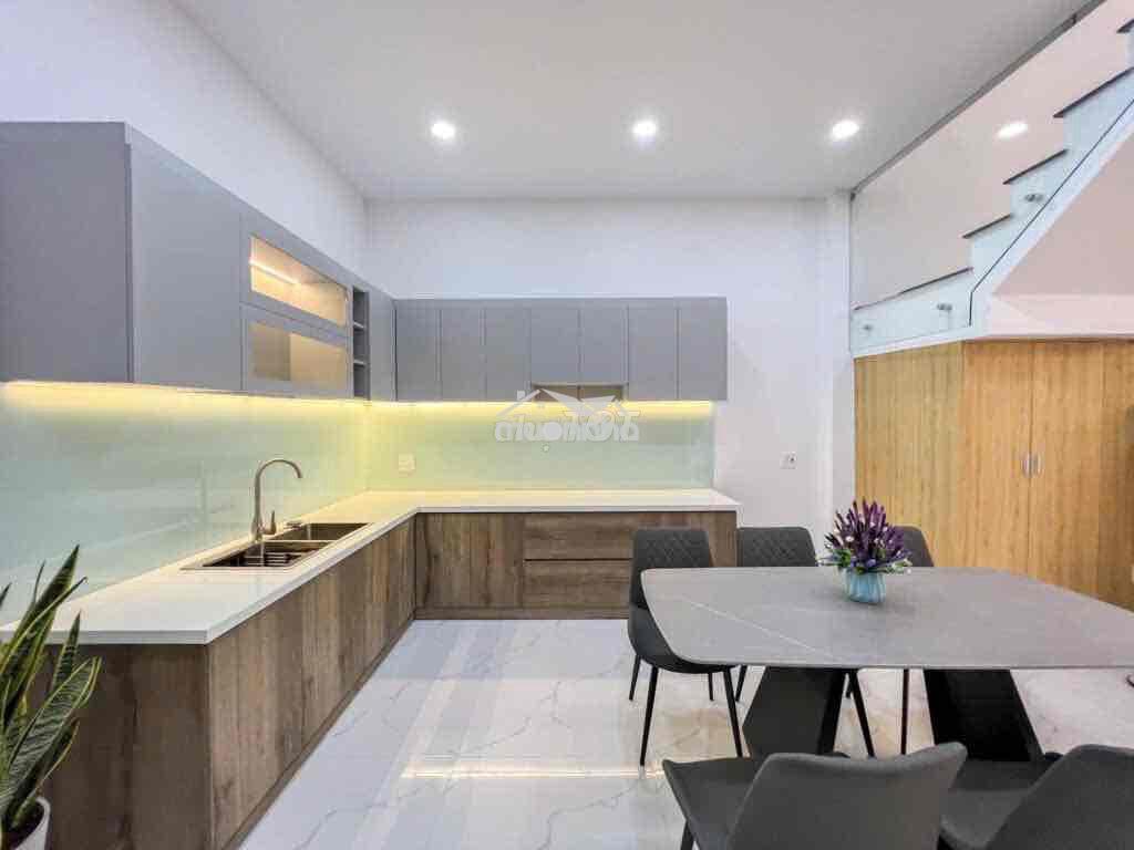 Chính chủ bán gấp 56m2 - hẻm ô tô - phạm văn đồng - 2