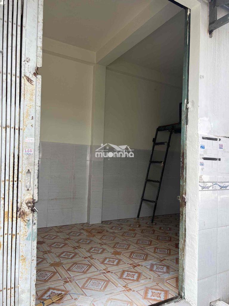 Cho thuê phòng trọ trệt đầu dãy trọ; có thể bán tạp hoá - 3