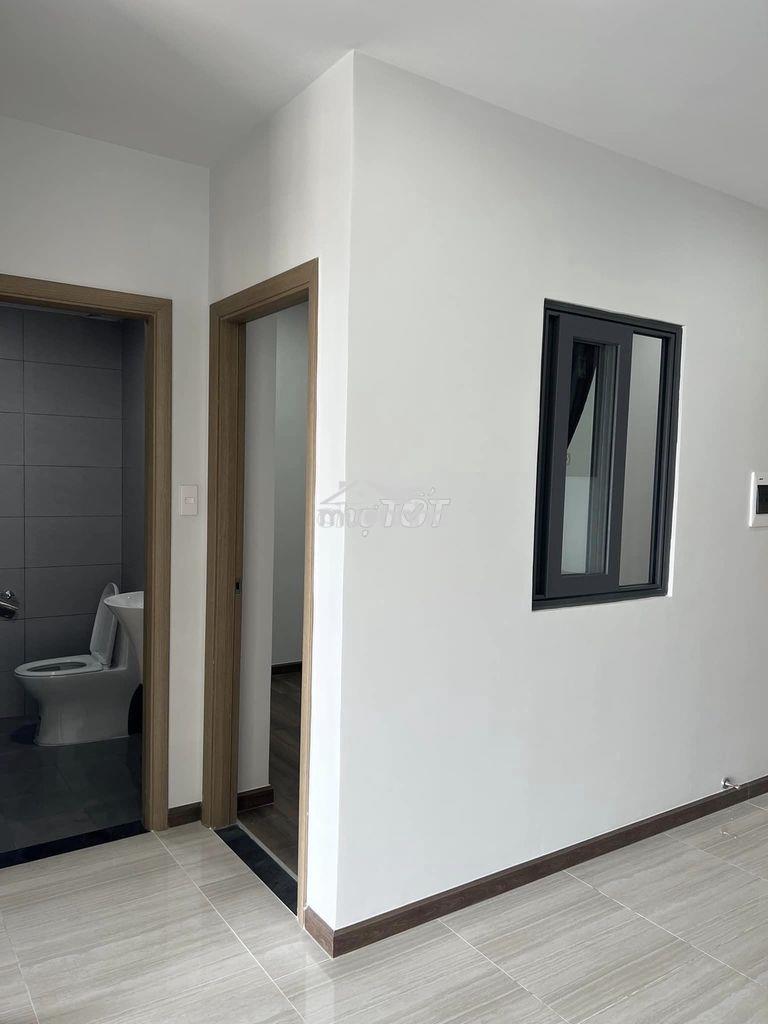 Căn 2pn 2wc 51m2 hướng đông nam view hồ bơi bcons sala. giá 1,8 tỷ - 3