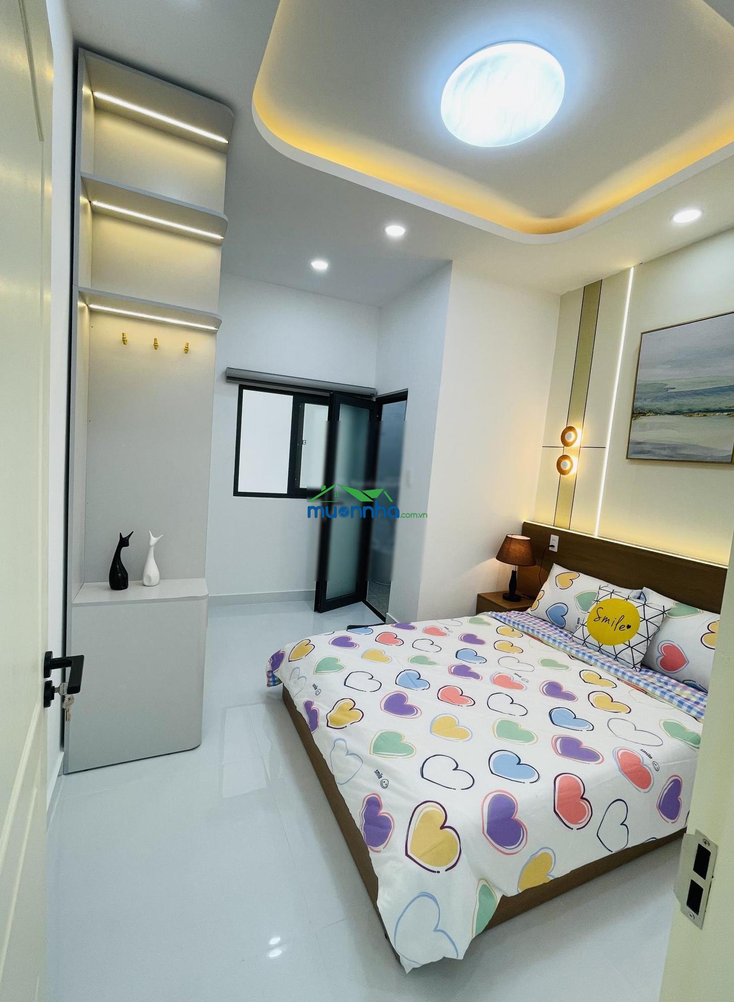 Hẻm xe hơi vạn kiếp - phan xích long - 2 tầng - 4pn - dt: 65m2 - sân để xe - giếng trời - 8.59 tỷ - 3