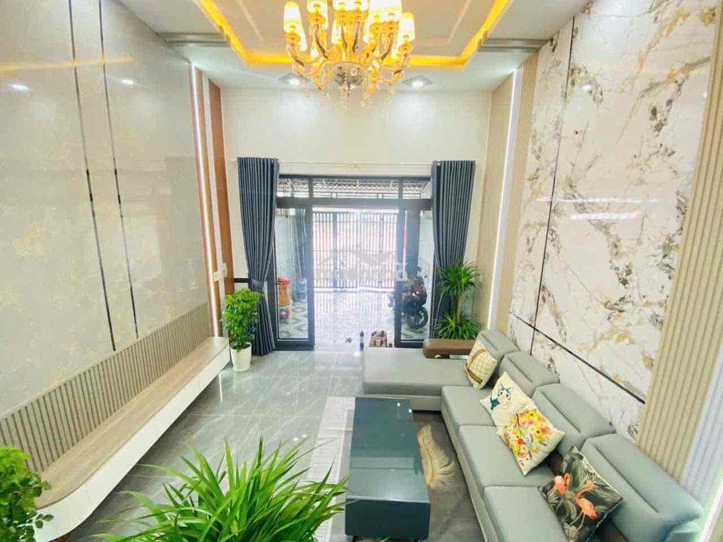 Bán nhà mặt tiền tx43 đúc 3 lầu - 4